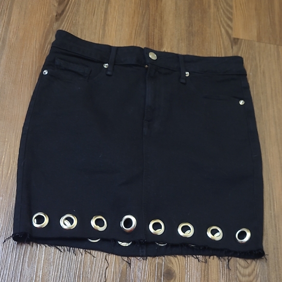 Good American Dresses & Skirts - Good American Black Denim‎ Mini Skirt with Grommet Trim